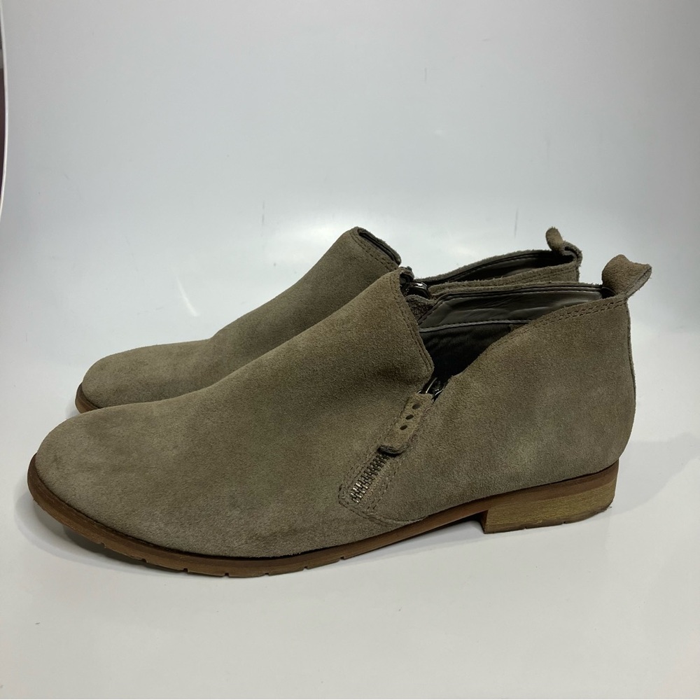 Bjorndal taupe suede ankle boots women’s size 11 business casual neutral
